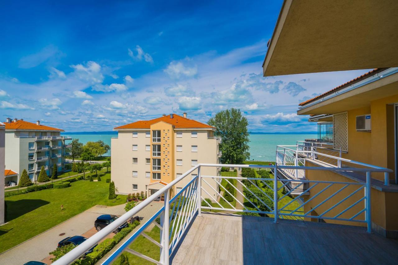 Myflat Golden Coast Panorama Apartment Siofok Exterior photo