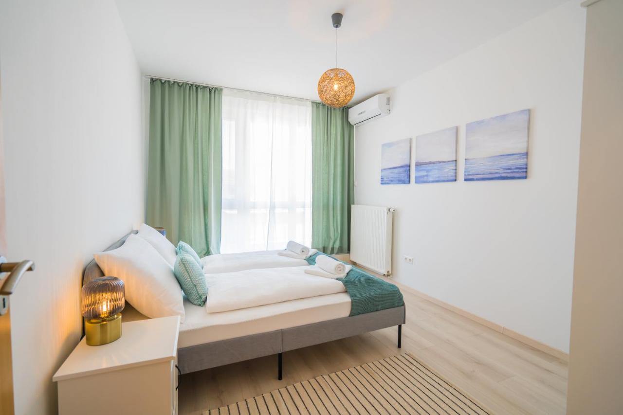 Myflat Golden Coast Panorama Apartment Siofok Exterior photo